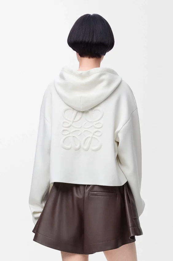 Bluza z kapturem i zamkiem błyskawicznym z wełny z napisem „Anagram” Bluza z kapturem i zamkiem błyskawicznym z wełny z napisem „Anagram”