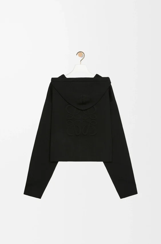 Bluza z kapturem i zamkiem błyskawicznym z wełny z napisem „Anagram” Bluza z kapturem i zamkiem błyskawicznym z wełny z napisem „Anagram”