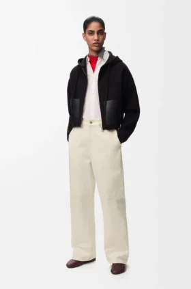 Bluza z kapturem zapinana na zamek, wykonana z wełny