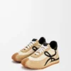 Buty sportowe „Flow Runner” z nylonu i zamszu Buty sportowe „Flow Runner” z nylonu i zamszu