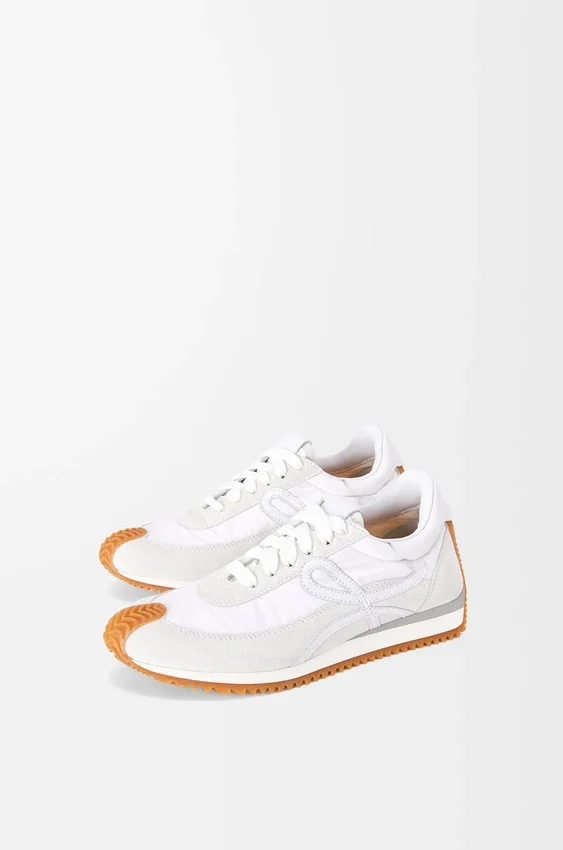 Buty sportowe „Flow Runner” z nylonu i zamszu Buty sportowe „Flow Runner” z nylonu i zamszu