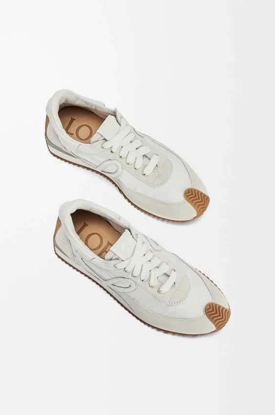 Buty sportowe „Flow Runner” z nylonu i zamszu Buty sportowe „Flow Runner” z nylonu i zamszu