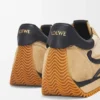 Buty sportowe „Flow Runner” z nylonu i zamszu