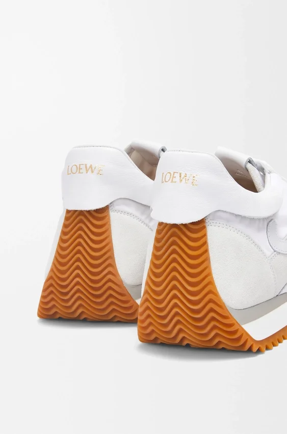 Buty sportowe „Flow Runner” z nylonu i zamszu Buty sportowe „Flow Runner” z nylonu i zamszu