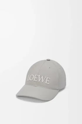 Czapka loewe z płótna