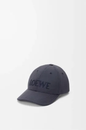 Czapka loewe z płótna