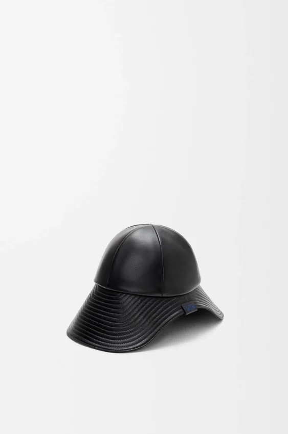 Czapka turystyczna ze skóry Czapka turystyczna ze skóry