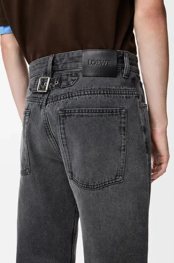Dżinsy z denimu Dżinsy z denimu
