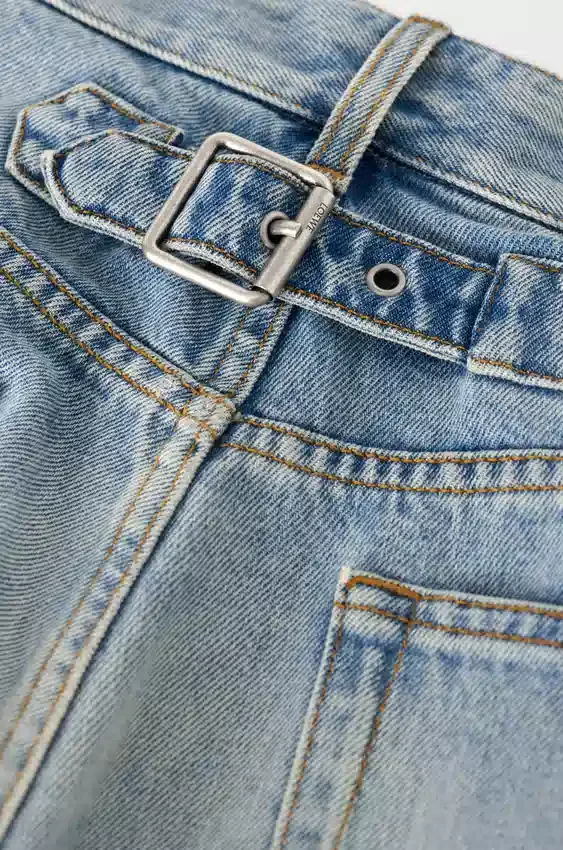 Dżinsy z denimu Dżinsy z denimu