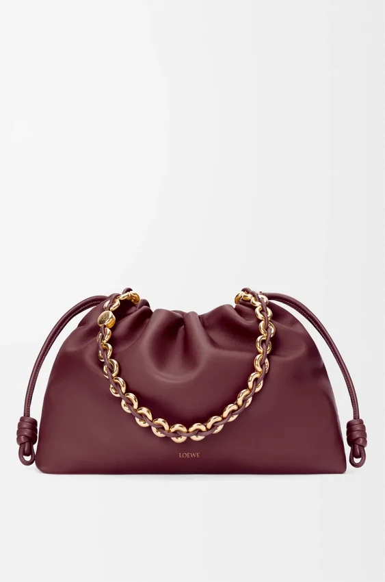 Duża Flamenco Purse z miękkiej skóry jagnięcej typu nappa Duża Flamenco Purse z miękkiej skóry jagnięcej typu nappa