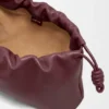 Duża Flamenco Purse z miękkiej skóry jagnięcej typu nappa Duża Flamenco Purse z miękkiej skóry jagnięcej typu nappa