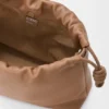 Duża Flamenco Purse z miękkiej skóry jagnięcej typu nappa Duża Flamenco Purse z miękkiej skóry jagnięcej typu nappa