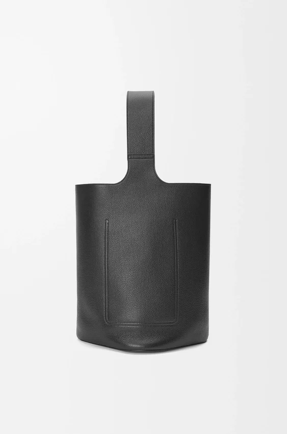 Duża torba Pebble Bucket z miękkiej, ziarnistej skóry cielęcej Duża torba Pebble Bucket z miękkiej, ziarnistej skóry cielęcej