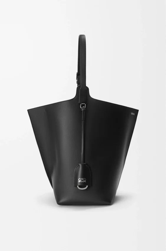 Duża torba typu bucket „Bilbao” z gładkiej skóry cielęcej Duża torba typu bucket „Bilbao” z gładkiej skóry cielęcej