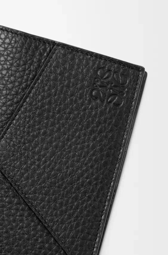 Etui na paszport Puzzle z miękkiej, ziarnistej skóry cielęcej Etui na paszport Puzzle z miękkiej, ziarnistej skóry cielęcej