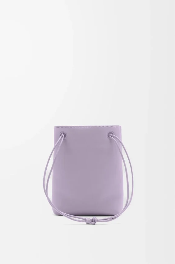 Etui „Pebble” z gładkiej skóry cielęcej Etui „Pebble” z gładkiej skóry cielęcej
