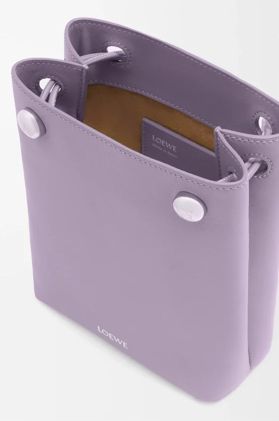 Etui „Pebble” z gładkiej skóry cielęcej Etui „Pebble” z gładkiej skóry cielęcej