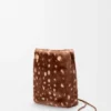 Etui z motywem „Pebble” z nadrukowanej owczej skóry Etui z motywem „Pebble” z nadrukowanej owczej skóry