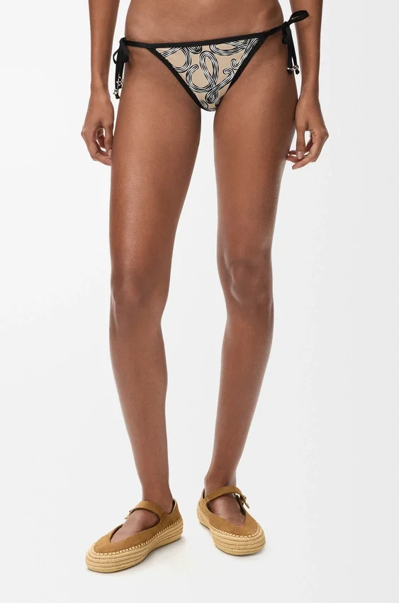 Figurka bikini z technicznej dzianiny Figurka bikini z technicznej dzianiny