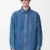 Koszula typu overshirt z motywem Anagram z dżinsu Koszula typu overshirt z motywem Anagram z dżinsu