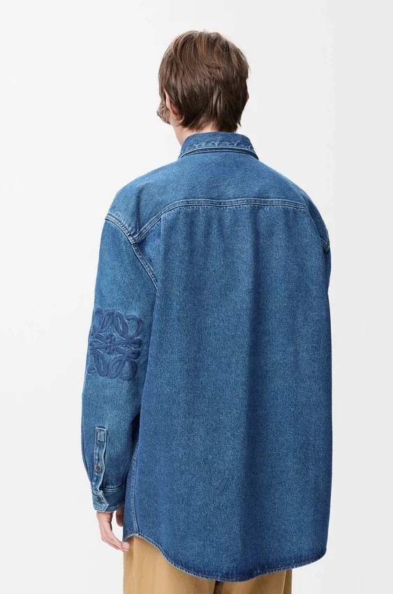 Koszula typu overshirt z motywem Anagram z dżinsu Koszula typu overshirt z motywem Anagram z dżinsu