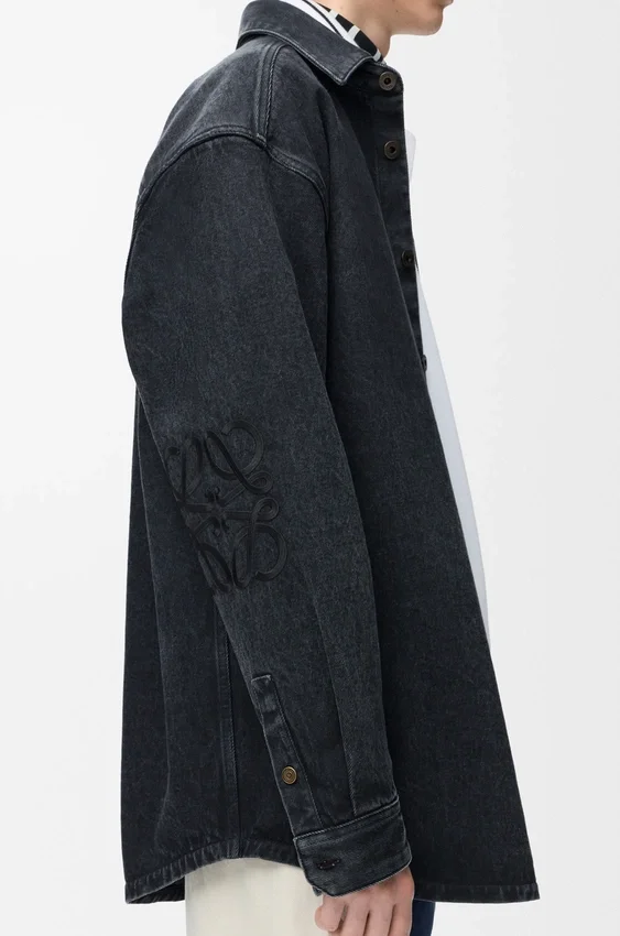 Koszula typu overshirt z motywem Anagram z dżinsu Koszula typu overshirt z motywem Anagram z dżinsu