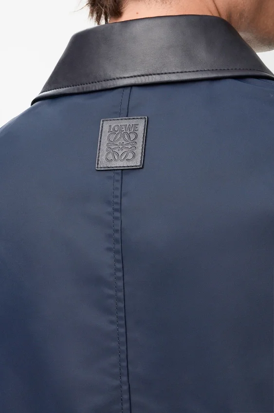 Kurtka w stylu workwear z nappa jagnięcej skóry i nylonu Kurtka w stylu workwear z nappa jagnięcej skóry i nylonu
