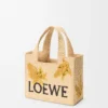 Mała Font Tote z napisem „Loewe” z rafii Mała Font Tote z napisem „Loewe” z rafii