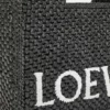Mała Font Tote z napisem „Loewe” z rafii Mała Font Tote z napisem „Loewe” z rafii