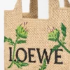Mała Font Tote z napisem „Loewe” z rafii Mała Font Tote z napisem „Loewe” z rafii