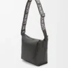 Mała torebka Cubi Crossbody z miękkiej, gładkiej skóry cielęcej i żakardu Mała torebka Cubi Crossbody z miękkiej, gładkiej skóry cielęcej i żakardu