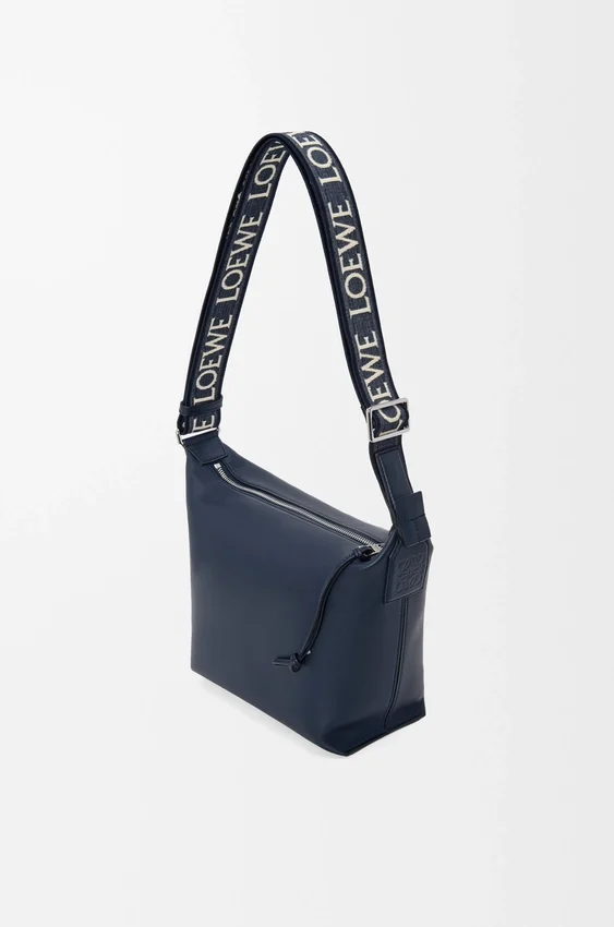Mała torebka Cubi Crossbody z miękkiej, gładkiej skóry cielęcej i żakardu Mała torebka Cubi Crossbody z miękkiej, gładkiej skóry cielęcej i żakardu