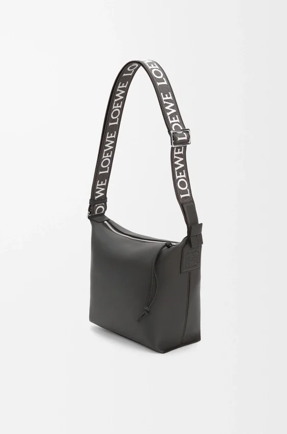 Mała torebka Cubi Crossbody z miękkiej, gładkiej skóry cielęcej i żakardu Mała torebka Cubi Crossbody z miękkiej, gładkiej skóry cielęcej i żakardu