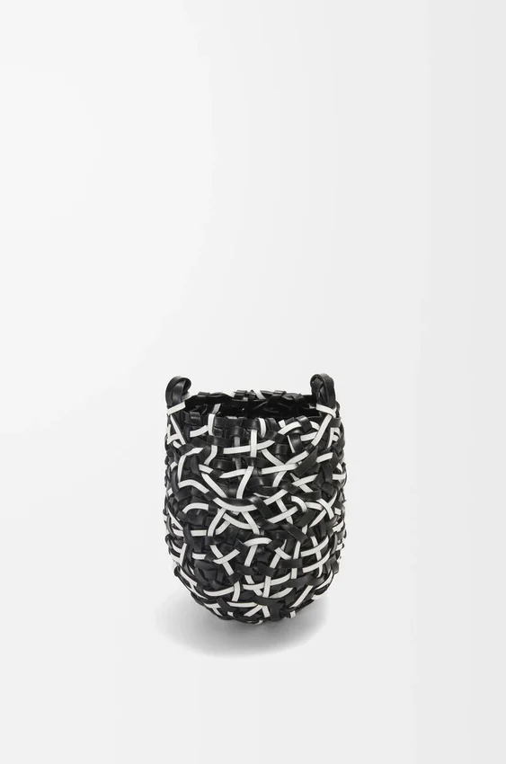 Mała torebka Nest Basket ze skóry cielęcej Mała torebka Nest Basket ze skóry cielęcej