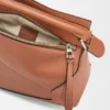 Mała torebka Puzzle Edge z klasycznej skóry cielęcej Mała torebka Puzzle Edge z klasycznej skóry cielęcej