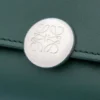 Mały portfel pionowy z fakturą „Pebble” z błyszczącej skóry cielęcej typu nappa Mały portfel pionowy z fakturą „Pebble” z błyszczącej skóry cielęcej typu nappa