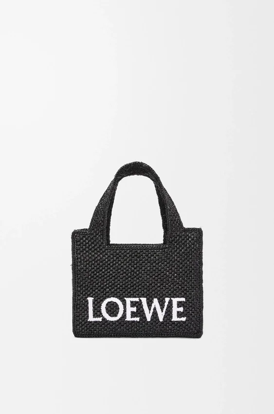 Mini font Tote loewe z napisem w rafii Mini font Tote loewe z napisem w rafii