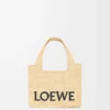 Mini font Tote loewe z napisem w rafii Mini font Tote loewe z napisem w rafii
