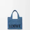 Mini font Tote loewe z napisem w rafii Mini font Tote loewe z napisem w rafii