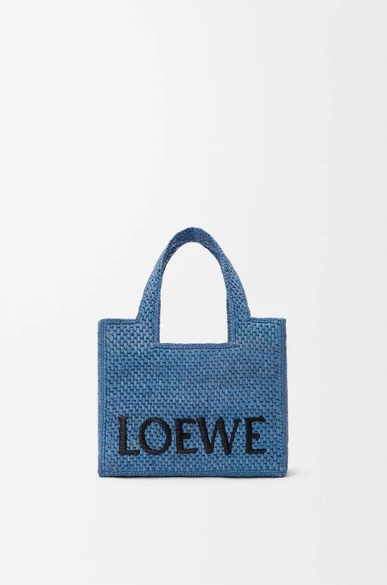 Mini font Tote loewe z napisem w rafii Mini font Tote loewe z napisem w rafii