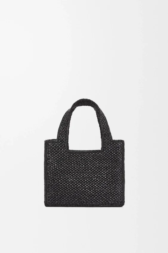 Mini font Tote loewe z napisem w rafii Mini font Tote loewe z napisem w rafii