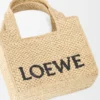 Mini font Tote loewe z napisem w rafii Mini font Tote loewe z napisem w rafii