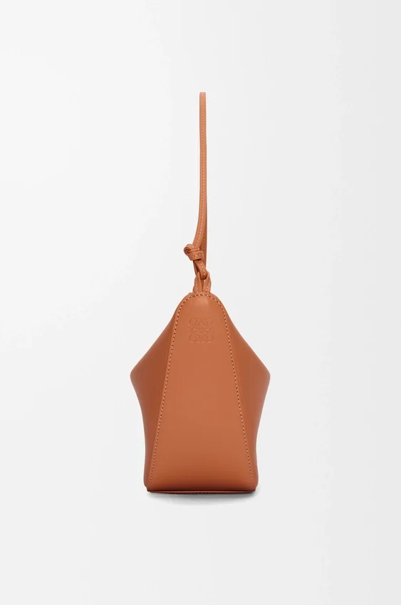 Mini Hammock Hobo z klasycznej skóry cielęcej Mini Hammock Hobo z klasycznej skóry cielęcej