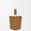 Mini torebka typu Pebble Bucket z gładkiej skóry cielęcej Mini torebka typu Pebble Bucket z gładkiej skóry cielęcej
