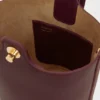 Mini torebka typu Pebble Bucket z gładkiej skóry cielęcej Mini torebka typu Pebble Bucket z gładkiej skóry cielęcej