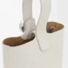Mini torebka typu Pebble Bucket z miękkiej, ziarnistej skóry cielęcej