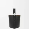 Mini torebka typu Pebble Bucket z miękkiej, ziarnistej skóry cielęcej