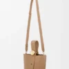 Mini torebka typu Pebble Bucket z miękkiej, ziarnistej skóry cielęcej