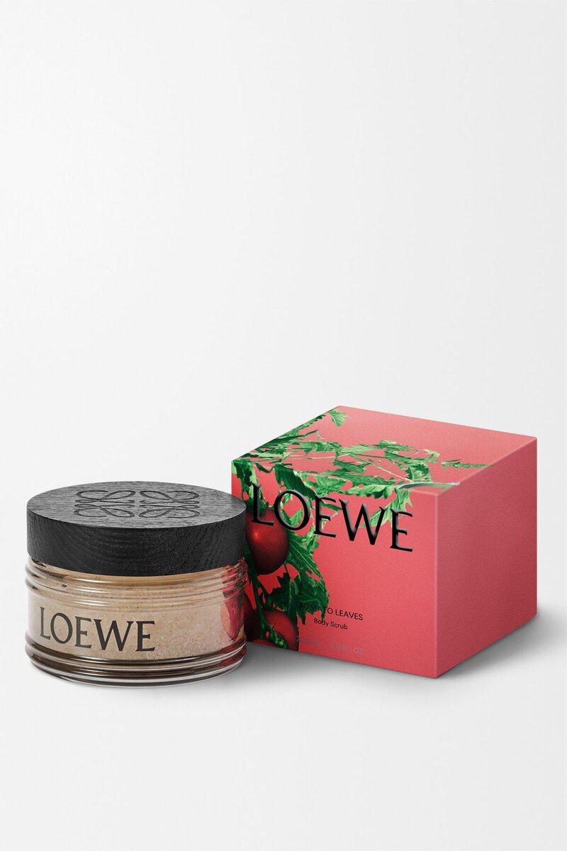 Peeling do ciała o zapachu liści pomidora Peeling do ciała o zapachu liści pomidora