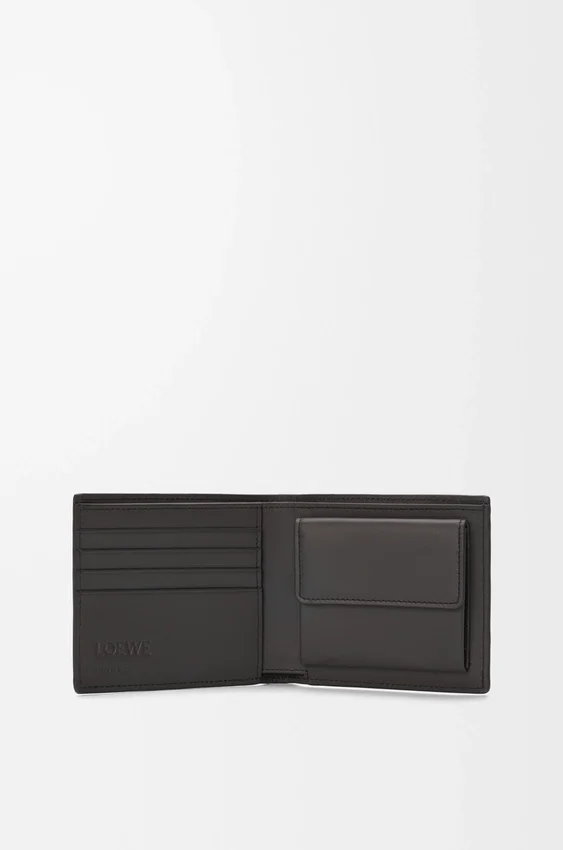 Portfel na monety typu bifold z teksturowanej klasycznej skóry cielęcej Portfel na monety typu bifold z teksturowanej klasycznej skóry cielęcej